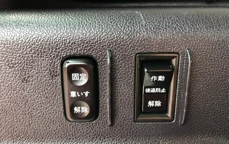 Toyota Ractis II, 2014 год, 735 000 рублей, 9 фотография