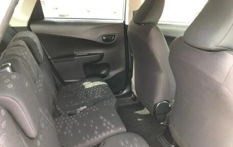 Toyota Ractis II, 2014 год, 735 000 рублей, 10 фотография