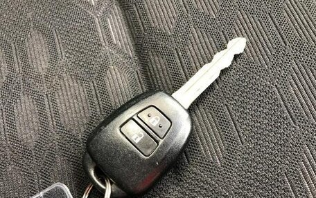 Toyota Ractis II, 2014 год, 735 000 рублей, 17 фотография