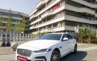 Jaguar XE I рестайлинг, 2020 год, 2 200 000 рублей, 1 фотография