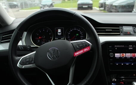 Volkswagen Passat B8 рестайлинг, 2021 год, 2 600 000 рублей, 9 фотография