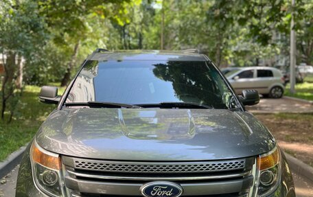 Ford Explorer VI, 2012 год, 1 290 000 рублей, 2 фотография
