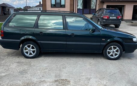 Volkswagen Passat B4, 1996 год, 290 000 рублей, 4 фотография