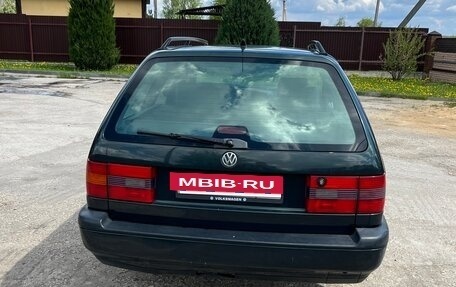 Volkswagen Passat B4, 1996 год, 290 000 рублей, 3 фотография