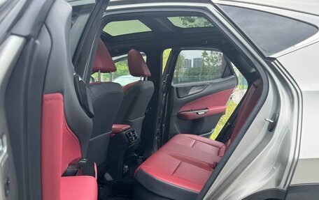 Lexus NX, 2022 год, 4 500 000 рублей, 15 фотография