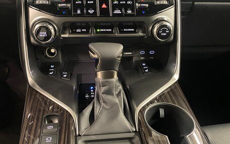Lexus LX, 2025 год, 21 490 000 рублей, 15 фотография