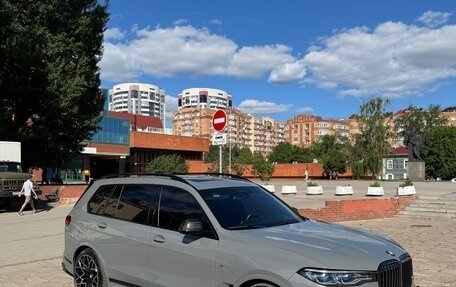 BMW X7, 2022 год, 14 000 000 рублей, 2 фотография
