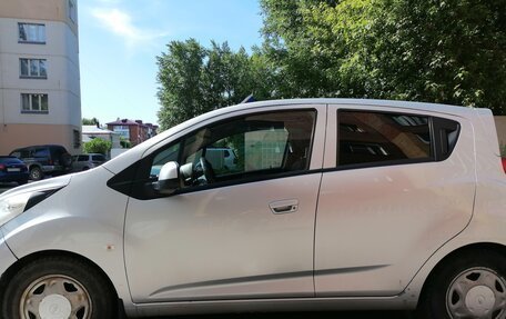 Chevrolet Spark III, 2013 год, 670 000 рублей, 3 фотография