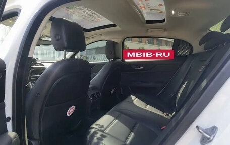 Jaguar XE I рестайлинг, 2020 год, 2 200 000 рублей, 11 фотография