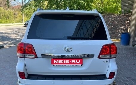 Toyota Land Cruiser 200, 2011 год, 3 550 000 рублей, 3 фотография