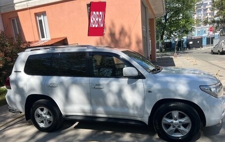 Toyota Land Cruiser 200, 2011 год, 3 550 000 рублей, 2 фотография