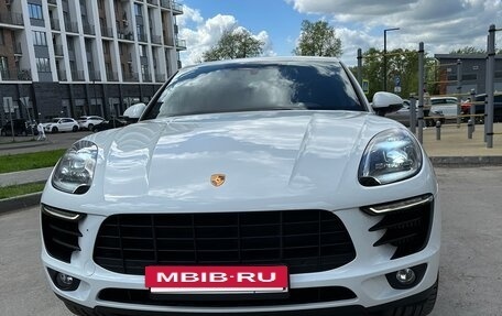 Porsche Macan I рестайлинг, 2016 год, 3 800 000 рублей, 2 фотография