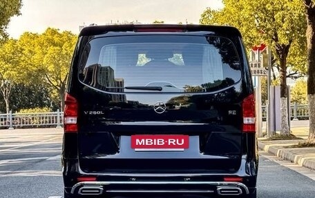 Mercedes-Benz Vito, 2021 год, 4 490 000 рублей, 4 фотография