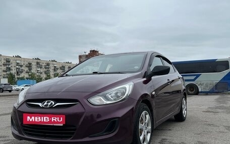 Hyundai Solaris II рестайлинг, 2011 год, 690 000 рублей, 4 фотография