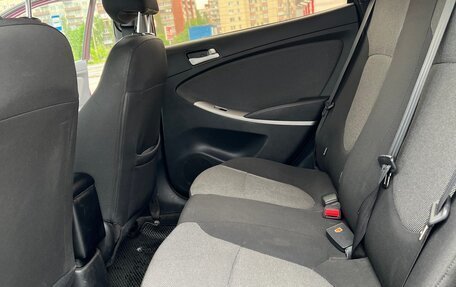 Hyundai Solaris II рестайлинг, 2011 год, 690 000 рублей, 14 фотография
