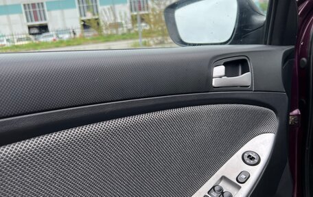 Hyundai Solaris II рестайлинг, 2011 год, 690 000 рублей, 13 фотография