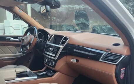Mercedes-Benz GL-Класс, 2014 год, 3 100 000 рублей, 8 фотография