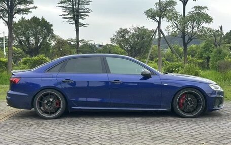 Audi A4, 2022 год, 2 900 000 рублей, 4 фотография