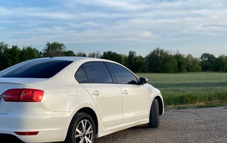 Volkswagen Jetta VI, 2013 год, 970 000 рублей, 8 фотография