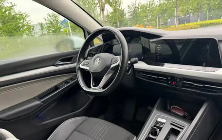 Volkswagen Golf VIII, 2021 год, 1 500 000 рублей, 8 фотография