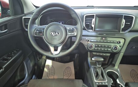 KIA Sportage IV рестайлинг, 2018 год, 1 978 000 рублей, 9 фотография