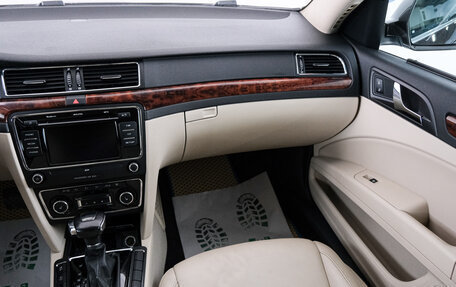 Skoda Superb III рестайлинг, 2012 год, 979 000 рублей, 11 фотография