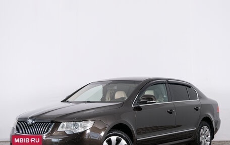 Skoda Superb III рестайлинг, 2012 год, 979 000 рублей, 3 фотография