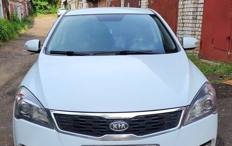 KIA cee'd I рестайлинг, 2011 год, 830 000 рублей, 1 фотография