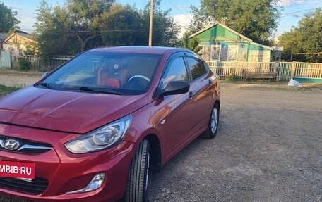 Hyundai Solaris II рестайлинг, 2011 год, 820 000 рублей, 14 фотография
