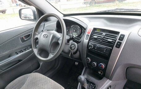 Hyundai Tucson III, 2004 год, 639 000 рублей, 28 фотография