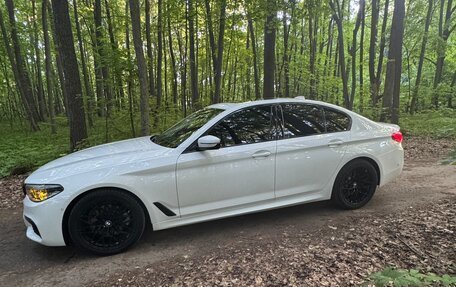 BMW 5 серия, 2018 год, 3 200 000 рублей, 2 фотография