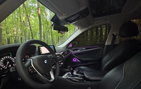 BMW 5 серия, 2018 год, 3 200 000 рублей, 9 фотография