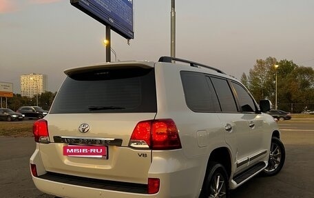Toyota Land Cruiser 200, 2013 год, 5 900 000 рублей, 3 фотография