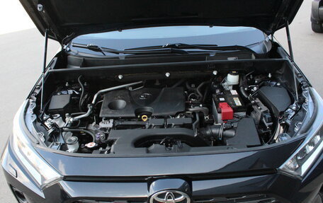 Toyota RAV4, 2021 год, 3 200 000 рублей, 24 фотография