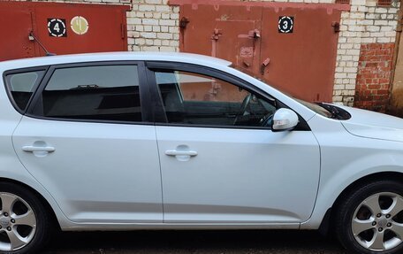 KIA cee'd I рестайлинг, 2011 год, 830 000 рублей, 3 фотография