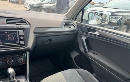 Volkswagen Tiguan II, 2017 год, 2 199 000 рублей, 9 фотография