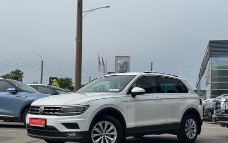 Volkswagen Tiguan II, 2017 год, 2 199 000 рублей, 3 фотография