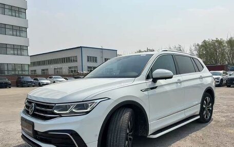 Volkswagen Tiguan II, 2022 год, 2 650 008 рублей, 1 фотография