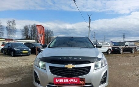 Chevrolet Cruze II, 2013 год, 749 000 рублей, 3 фотография