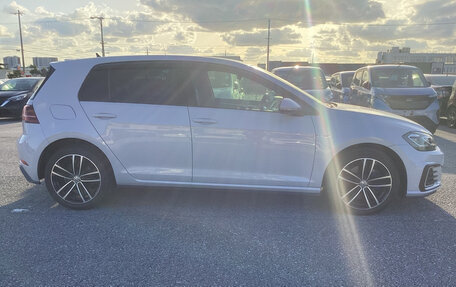 Volkswagen Golf VII, 2018 год, 1 200 035 рублей, 4 фотография