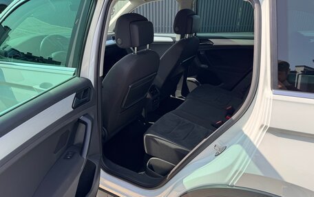 Volkswagen Tiguan II, 2018 год, 3 250 000 рублей, 15 фотография