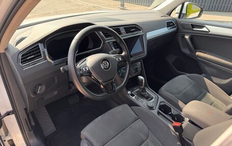 Volkswagen Tiguan II, 2018 год, 3 250 000 рублей, 8 фотография