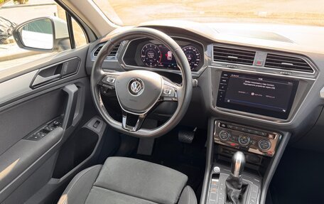 Volkswagen Tiguan II, 2018 год, 3 250 000 рублей, 11 фотография