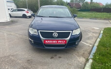 Volkswagen Passat B6, 2006 год, 300 000 рублей, 2 фотография