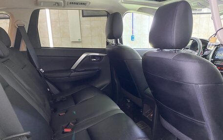 Mitsubishi Pajero Sport III рестайлинг, 2020 год, 5 140 000 рублей, 14 фотография