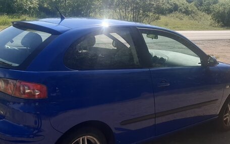 SEAT Ibiza III рестайлинг, 2002 год, 400 000 рублей, 2 фотография