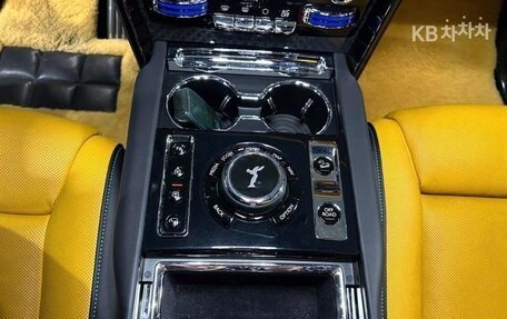 Rolls-Royce Cullinan, 2021 год, 53 190 000 рублей, 11 фотография