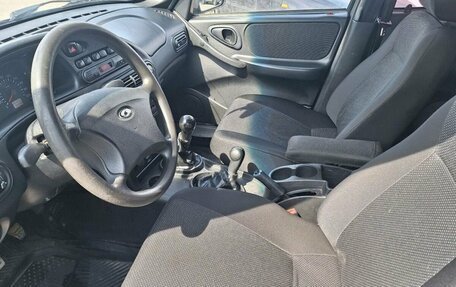 Chevrolet Niva I рестайлинг, 2011 год, 259 000 рублей, 10 фотография