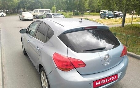 Opel Astra J, 2011 год, 550 000 рублей, 3 фотография