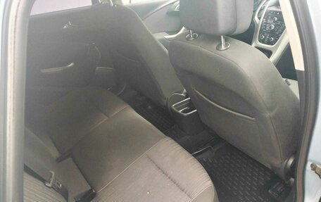 Opel Astra J, 2011 год, 550 000 рублей, 9 фотография